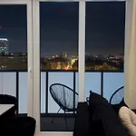 Urban Global Premium, 8th Floor, No 14 - Free Garage *