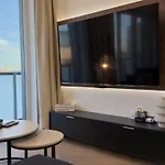 Urban Global Premium, 8th Floor, No 14 - Free Garage Apartment