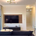 Apartment Urban Global Premium, 8th Floor, No 14 - Free Garage *