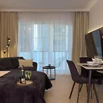 Urban Global Premium, 8th Floor, No 14 - Free Garage Katovice
