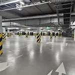 Urban Global Premium, 8th Floor, No 14 - Free Garage