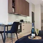 Διαμέρισμα Urban Global Premium, 8th Floor, No 14 - Free Garage Κατοβίτσε