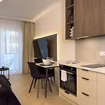 Urban Global Premium, 8th Floor, No 14 - Free Garage *