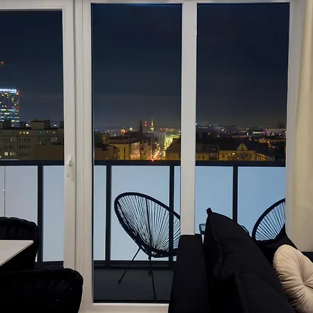 Urban Global Premium, 8th Floor, No 14 - Air Condition - Balcony - Free Garage *