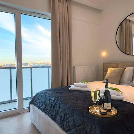 Urban Global Premium, 8th Floor, No 14 - Air Condition - Balcony - Free Garage *
