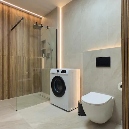 Urban Global Premium, 8th Floor, No 14 - Air Condition - Balcony - Free Garage Apartment *