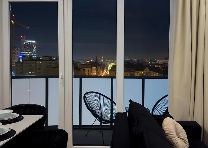 Urban Global Premium, 8th Floor, No 14, Free Garage, Self Check-in, No Deposit *