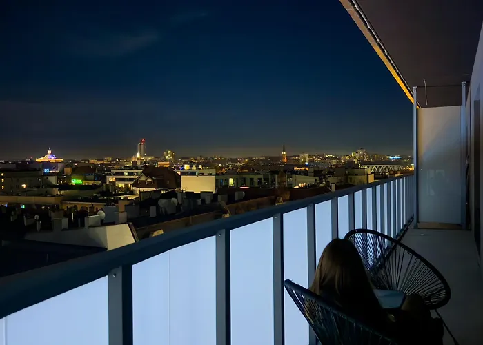 Urban Global Premium, 8th Floor, No 14, Free Garage, Self Check-in, No Deposit