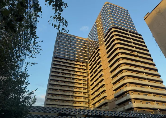 Urban Global Premium, 8th Floor, No 14, Free Garage, Self Check-in, No Deposit Apartment *