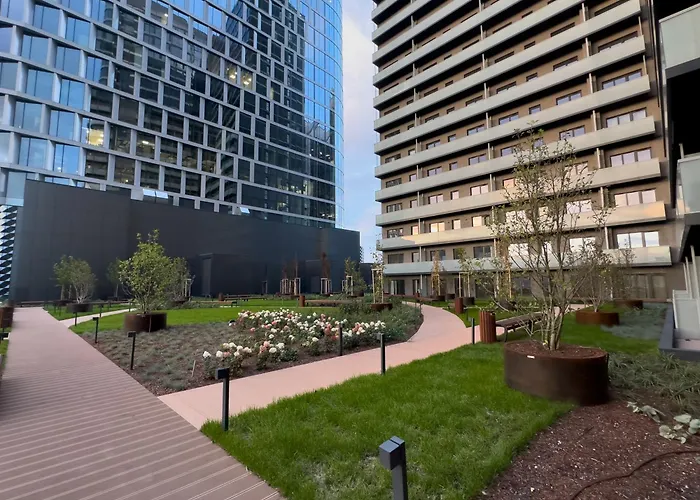 Urban Global Premium, 8th Floor, No 14, Free Garage, Self Check-in, No Deposit